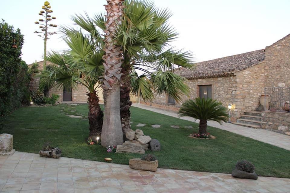 Agriturismo Russa Belladonna Caltagirone Exterior photo