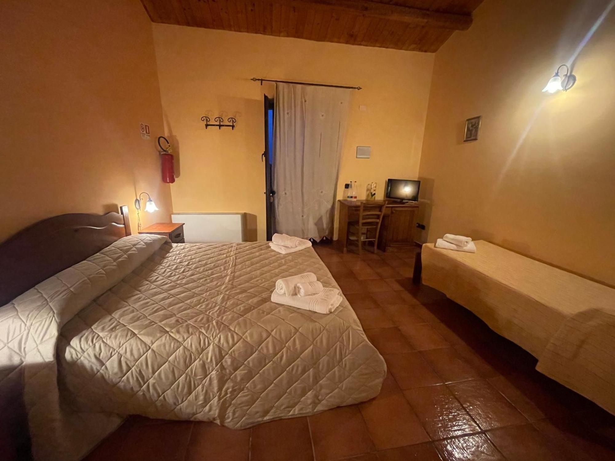 Agriturismo Russa Belladonna Caltagirone Exterior photo
